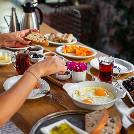 Ξενοδοχείο Tas Ayvalı