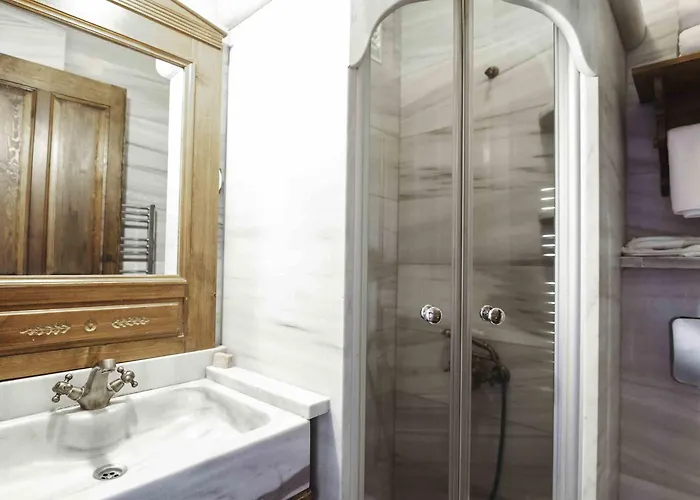 מלון Tas Ayvalı